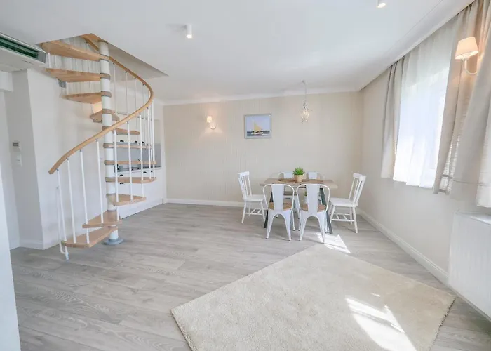 Apartamento Flatbook - Old Town Spichrzowa 21 *